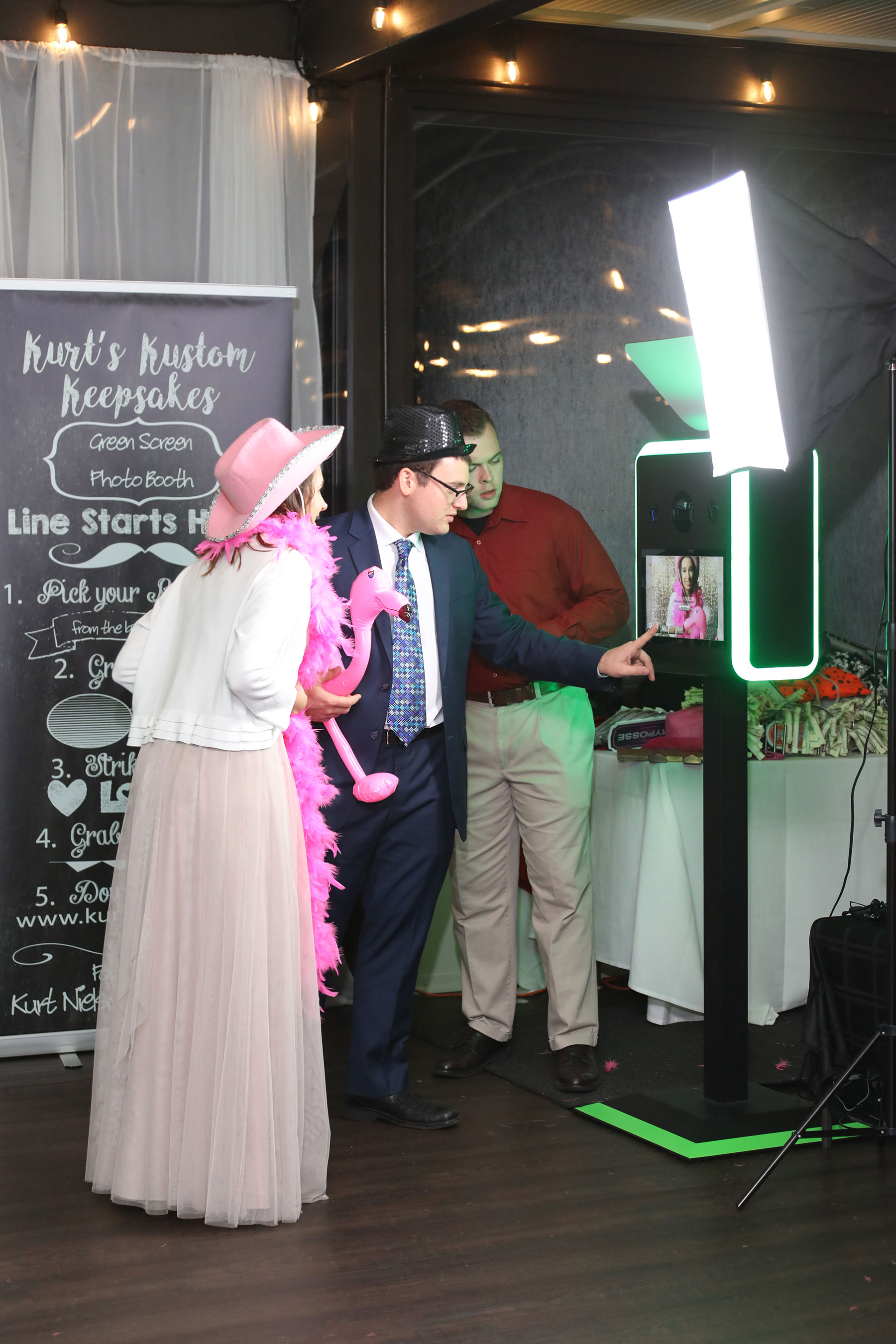 Toledo's best photo booth company traveled to Chagrin Falls for this wedding