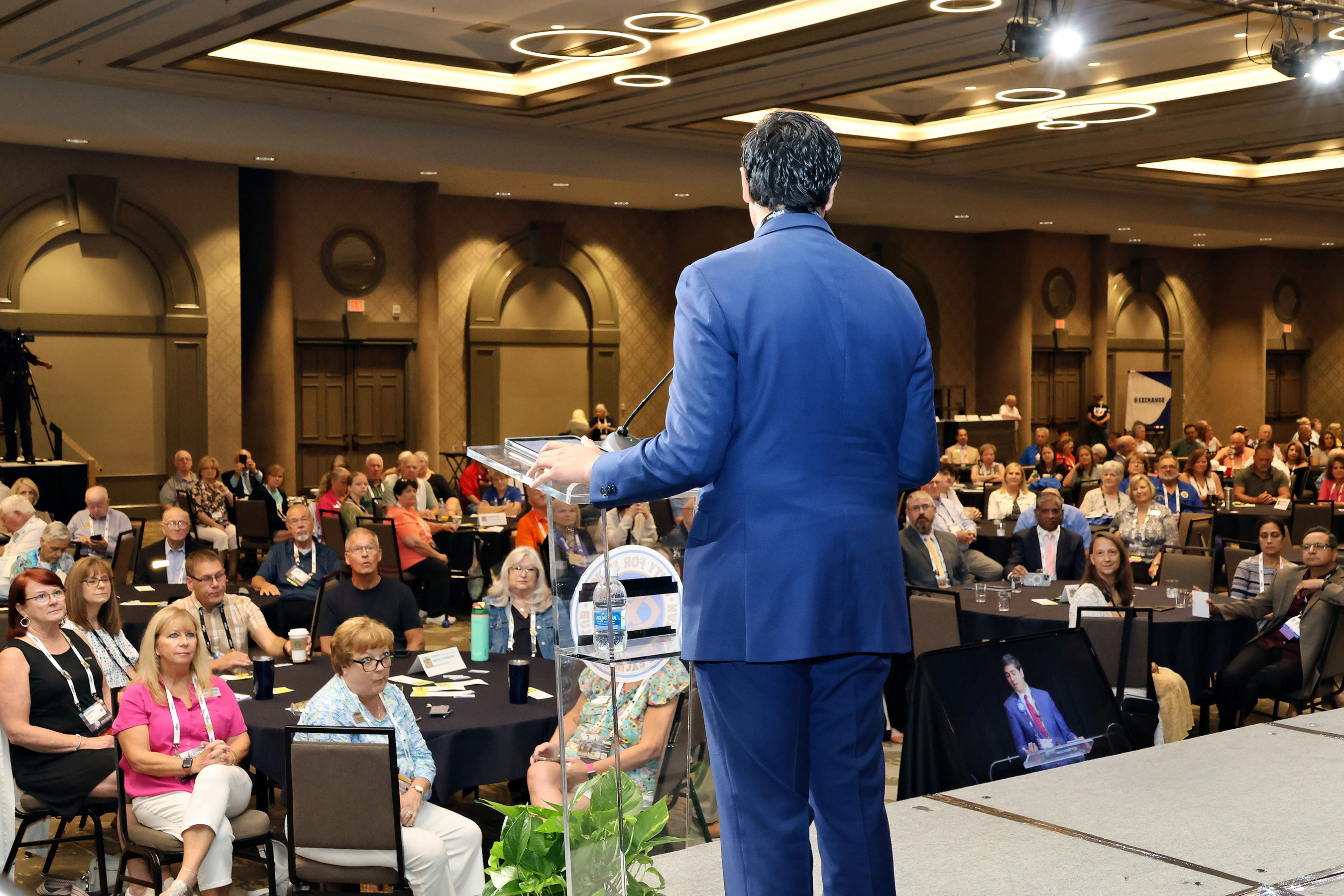 event photography for local toledo businesses, tradeshows, expos and conferences