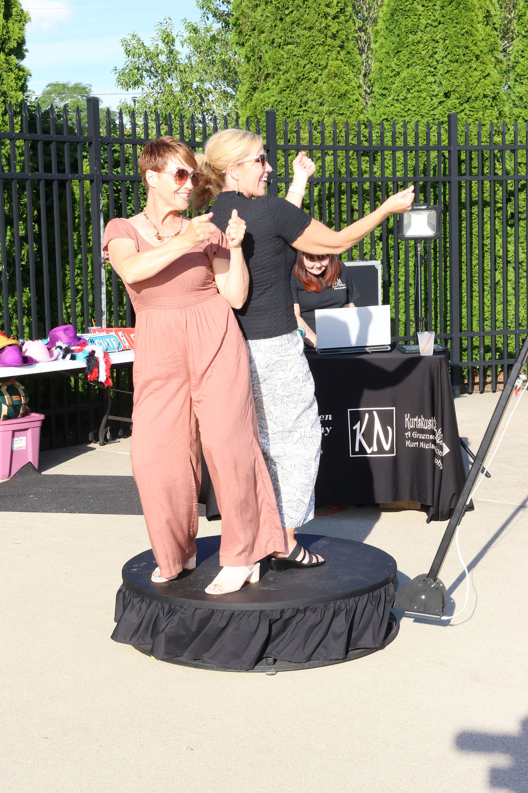 360 slow motion video photo booth rental in toledo