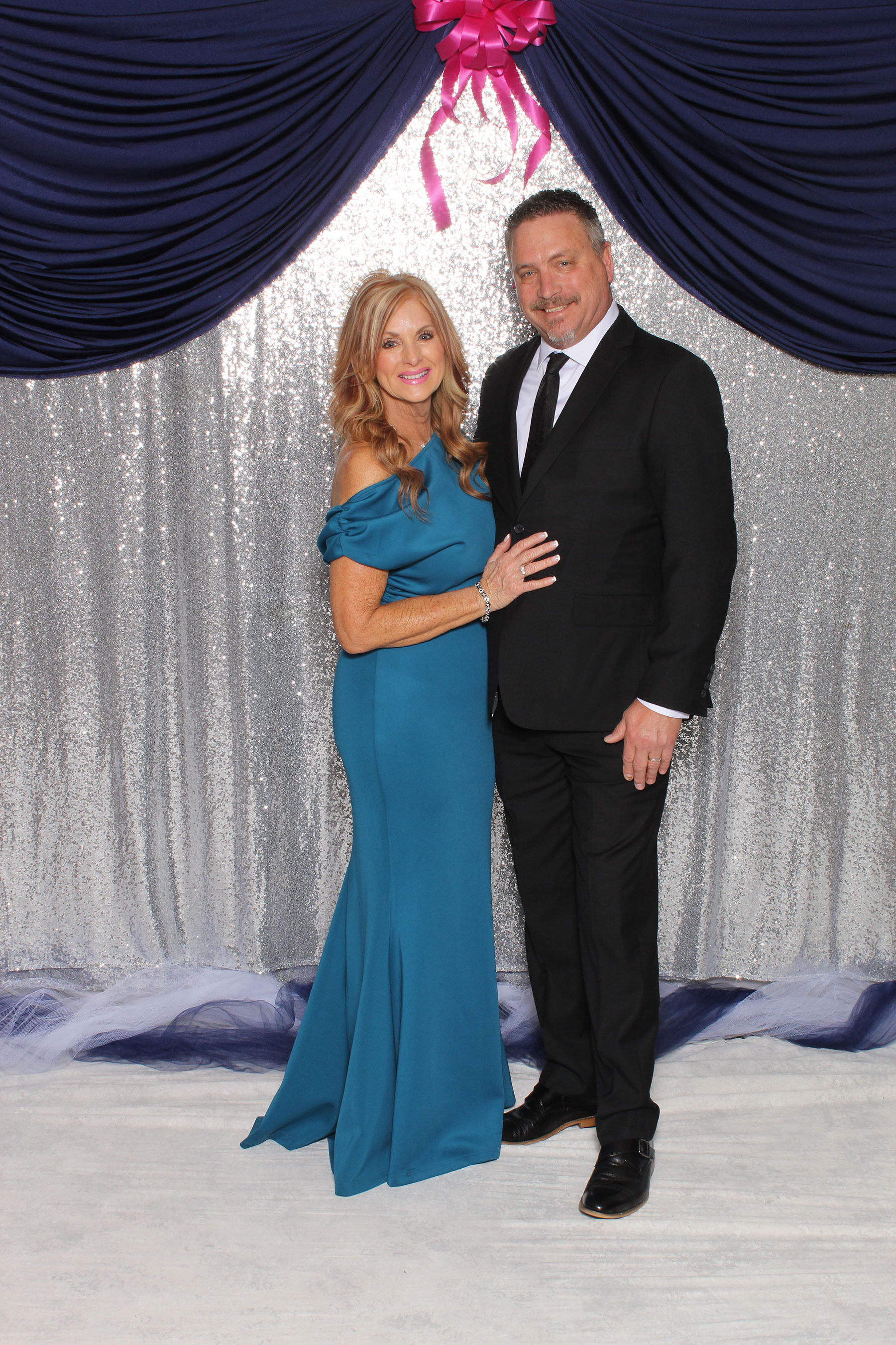 Instant printing photo booth rental in toledo, ohio