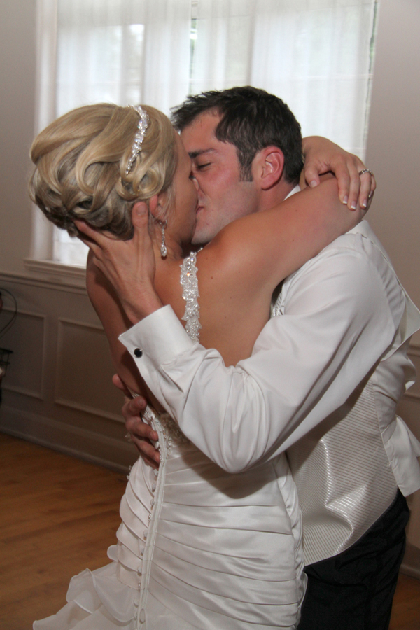 Capturing the Emotion of the First Dance