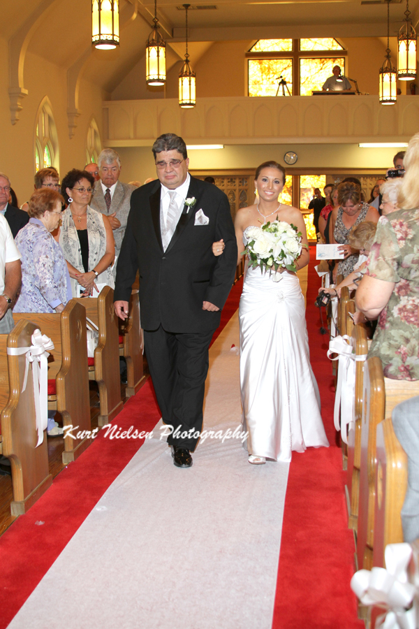 father escorting the bride