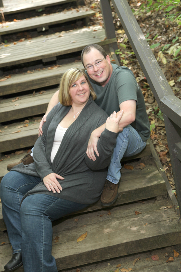 engagment pictures in the fall
