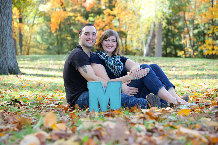 fall engagement pictures in Toledo