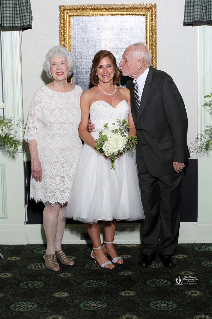 bride and her parents