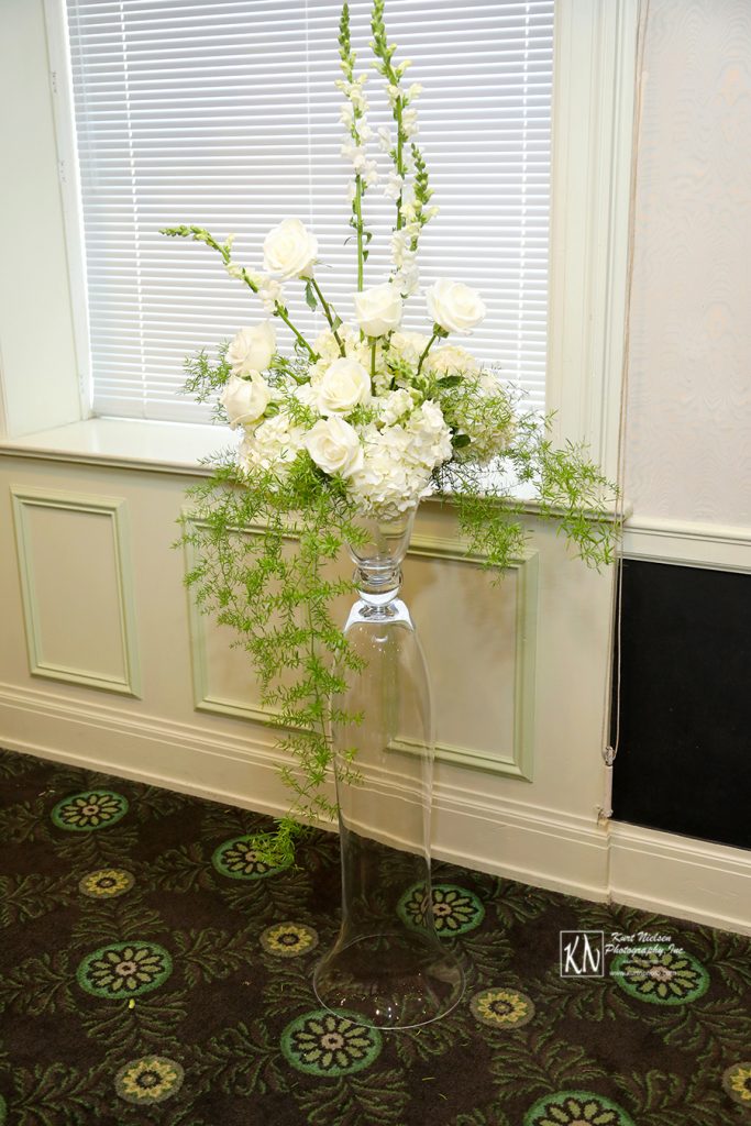 white roses and white hydrangeas