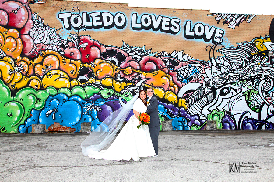 I Do at the Zoo Fall Bridal Show - Toledo Wedding Photography