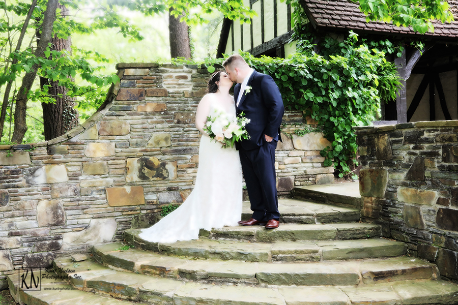 romantic garden-inspired destination wedding in Cleveland 