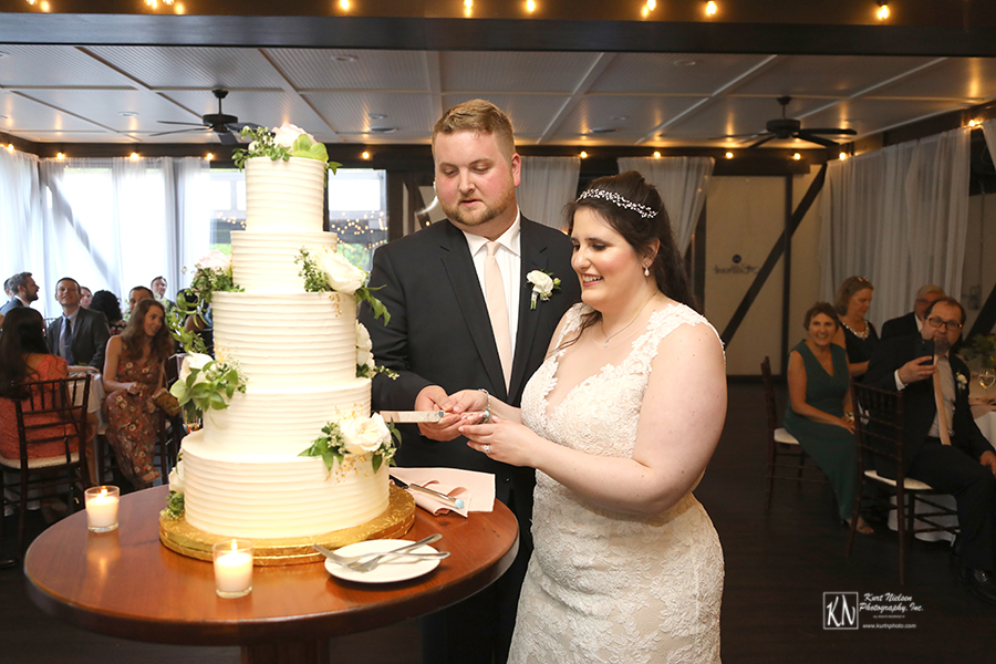 Cleveland Wedding Cake by Luna Bakery and Cafe