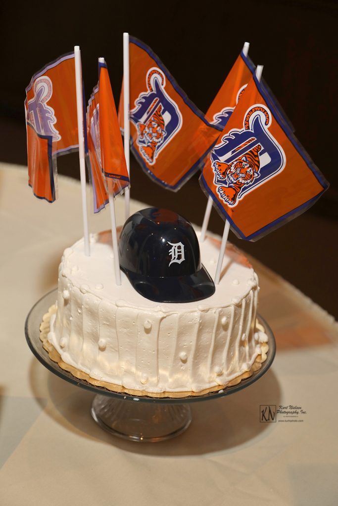 detroit tigers groom's cake